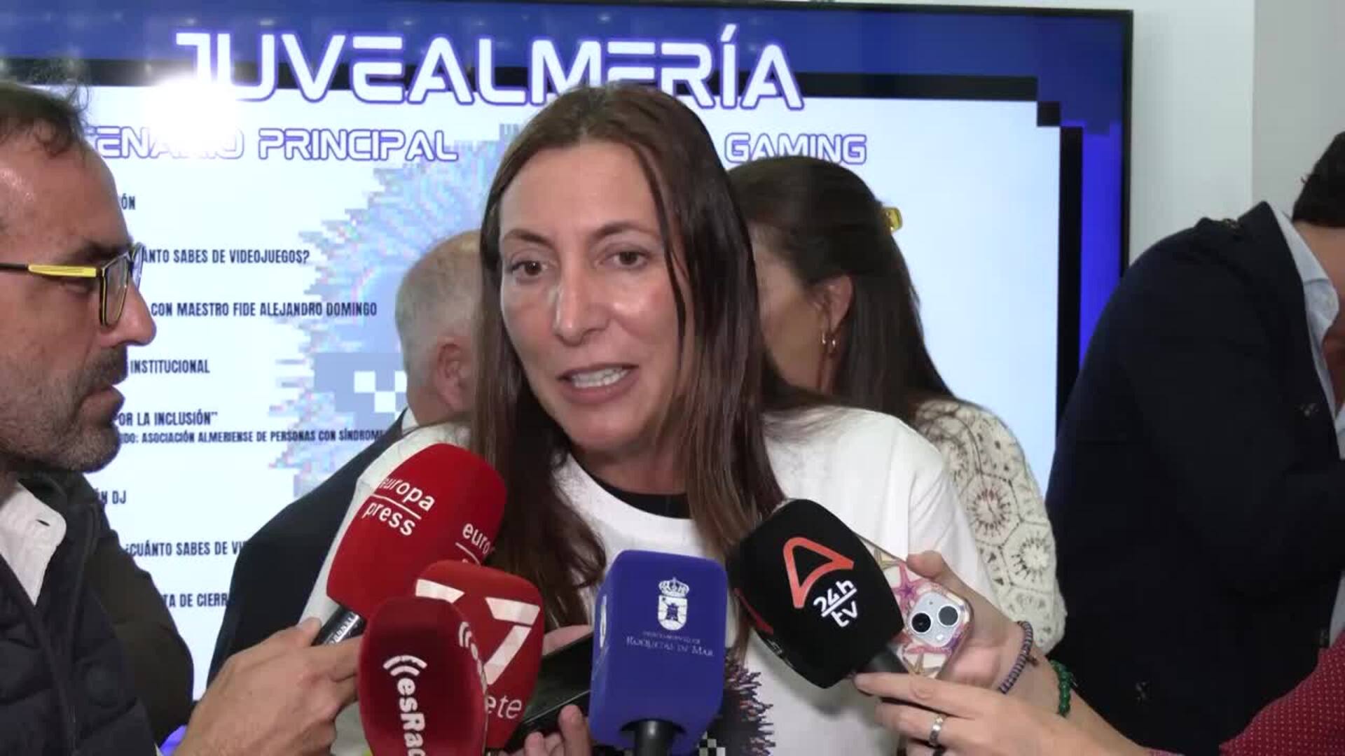 La Junta pide políticas que atiendan "necesidades reales" de la juventud en 'Juvealmería'