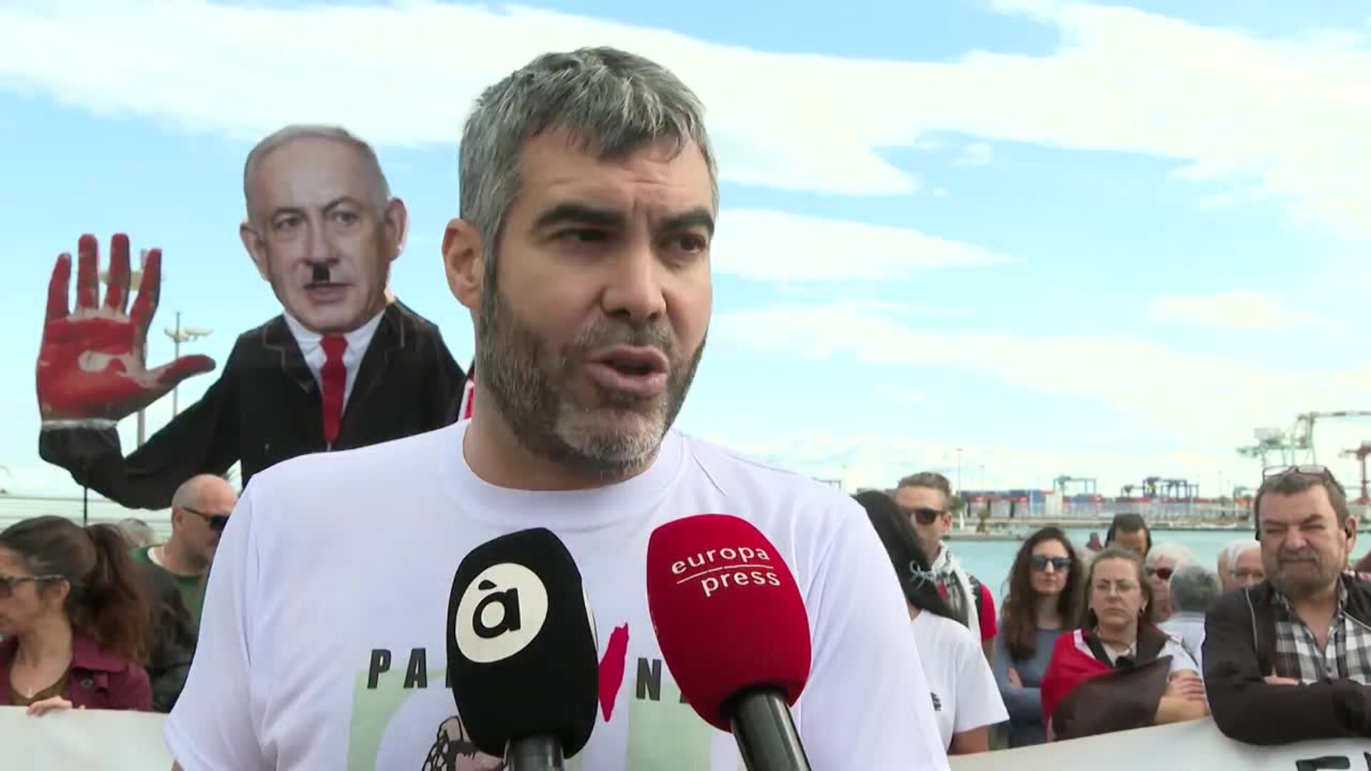 Una concentración en Valencia exige el fin del tránsito de armas con Israel
