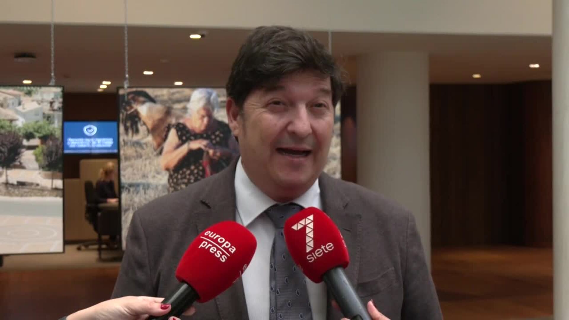 Exposición 'Cuidando la piel de la Tierra' pone en valor el papel del pastoreo con naturaleza