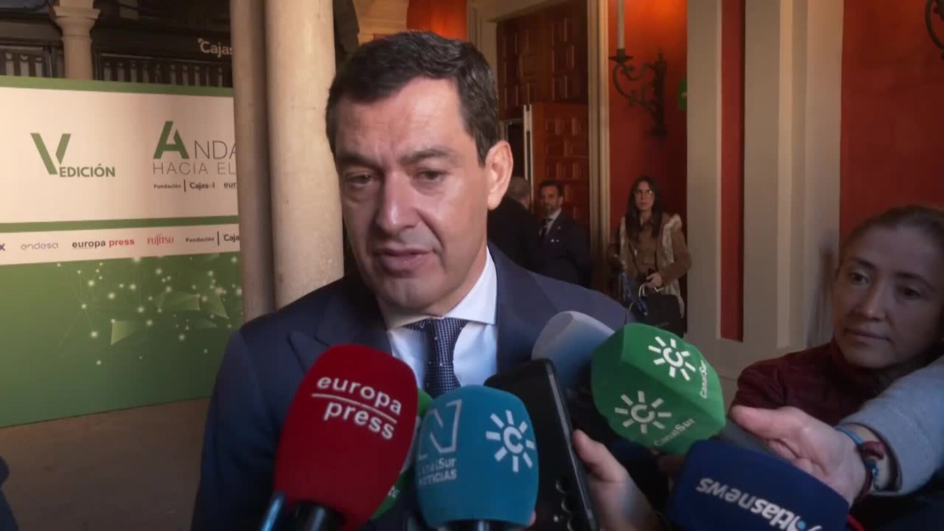 Moreno afirma que no tiene información tras las detenciones en Almería: "Desconozco la causa"