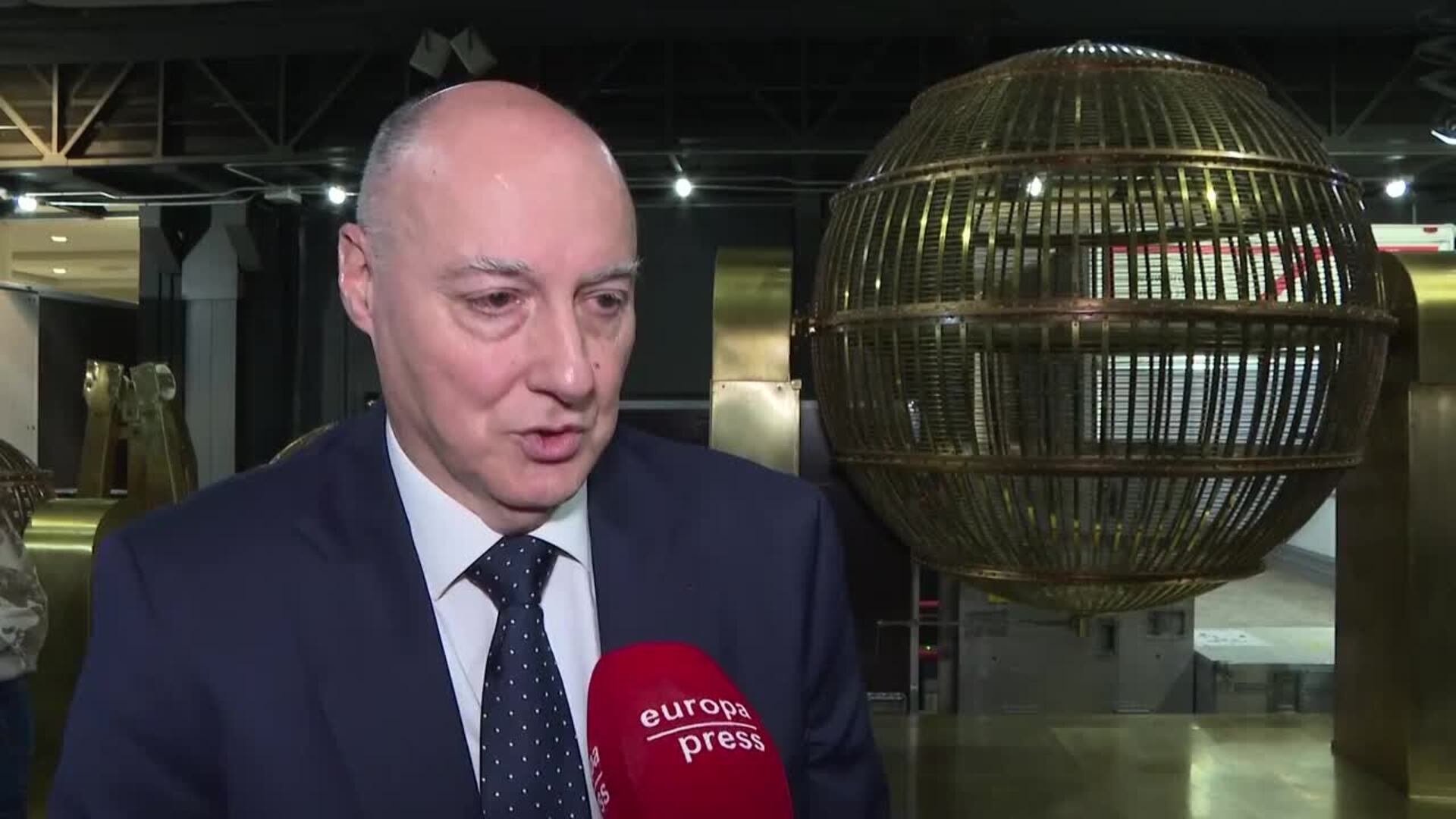 Los bombos del sorteo de la lotería de Navidad 2025 ya están en el Teatro Real de Madrid