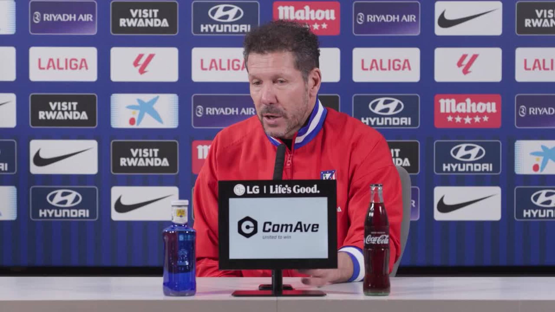 Simeone: "Esta competición siempre es compleja porque no hay margen de error"