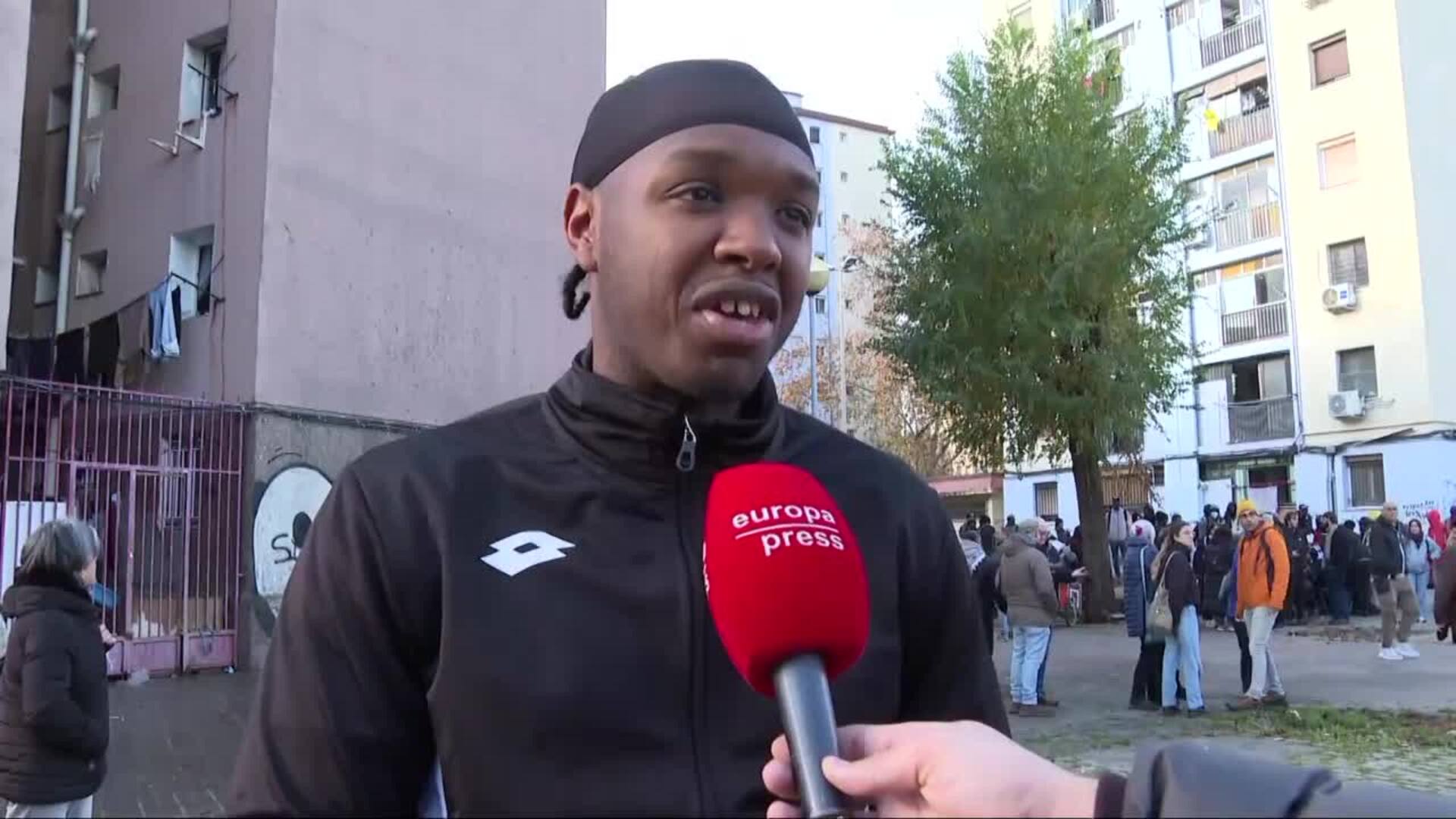 El desalojo del asentamiento del antiguo instituto B9 se salda con 18 detenidos