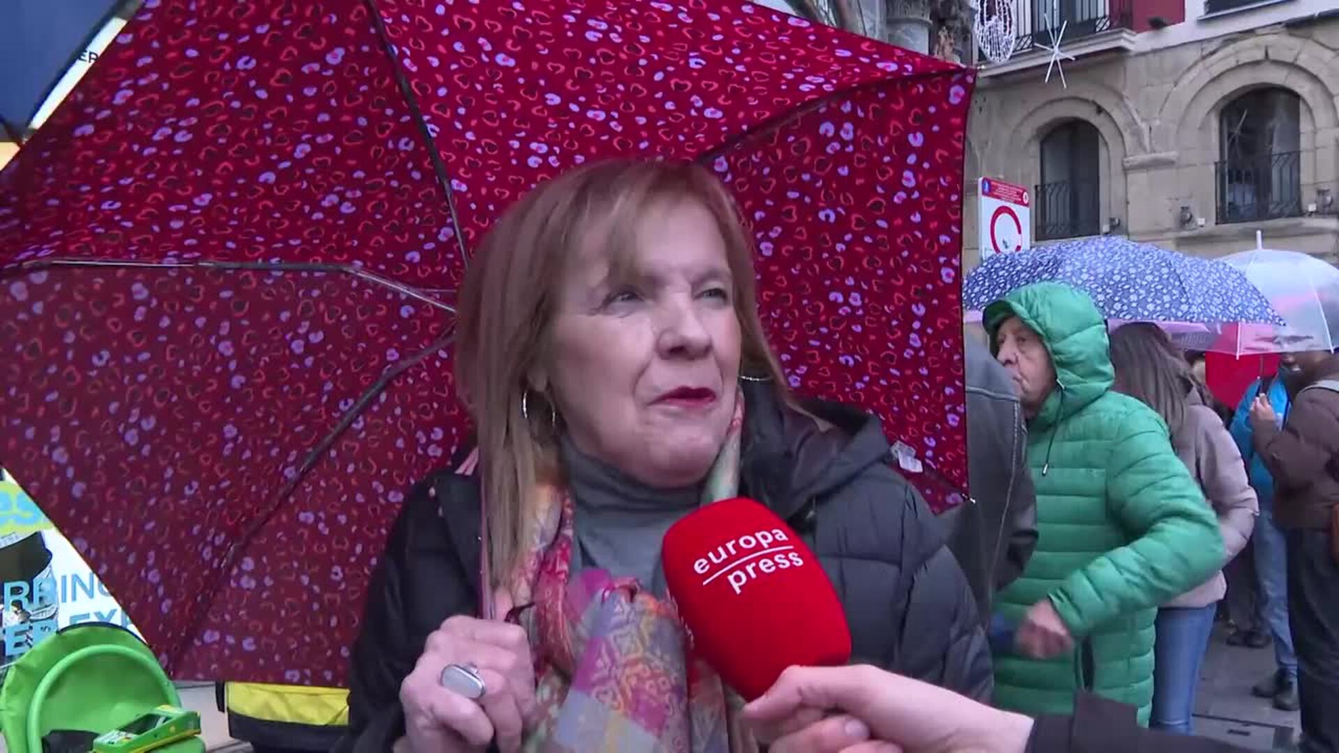 Compras de Lotería de Navidad de última hora: "En 70 años no me ha tocado nada"