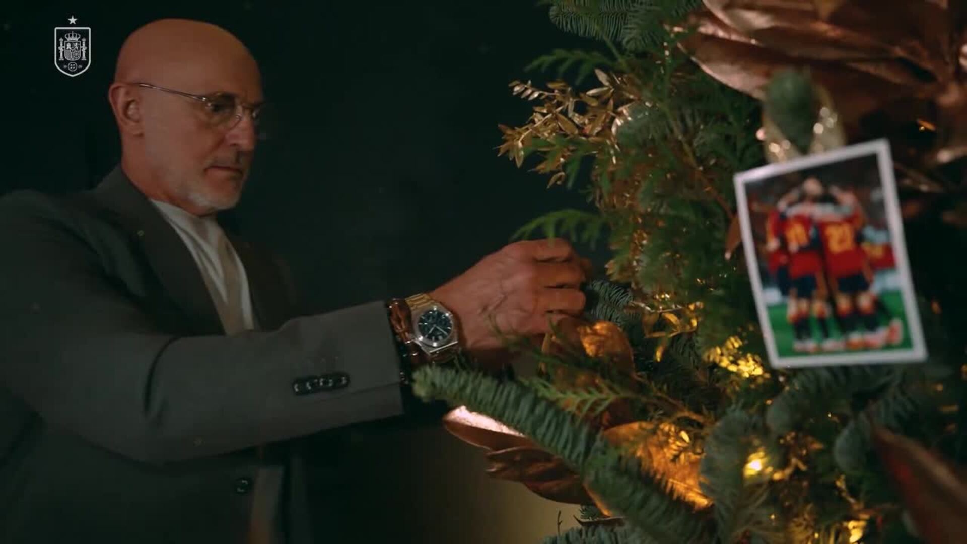 Luis De La Fuente: "Prometemos trabajo y compromiso para llegar al Mundial"