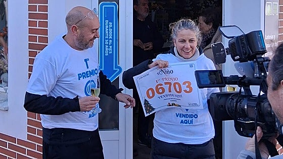Mari Toni, la lotera afortunada de Guadiana: «Me quedé con el décimo porque salió defectuoso de la impresora»