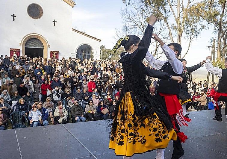 La romería de los Santos Mártires vuelve este domingo al paseo Alto
