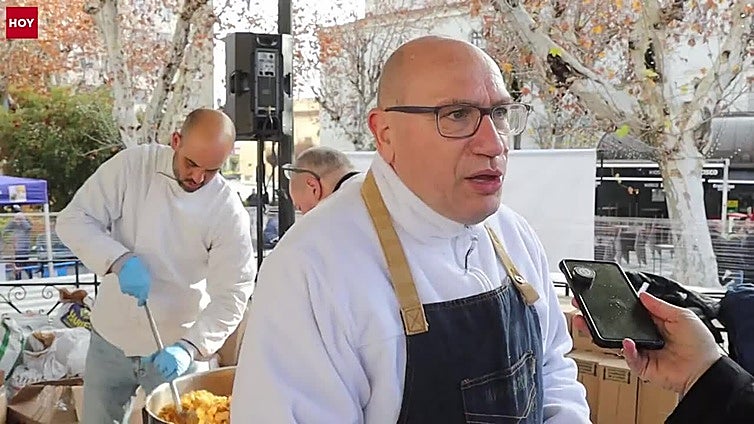 Las migas solidarias aspiran a recaudar 9.000 euros para el Banco de Alimentos