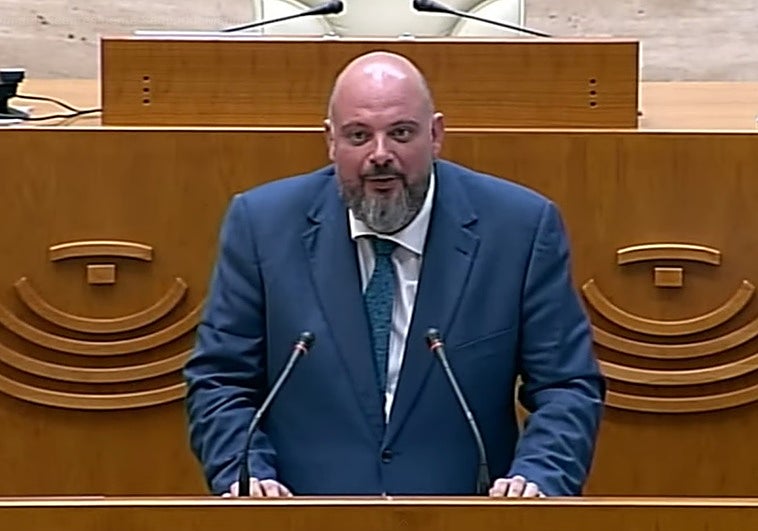 Manuel Naharro, el alcalde de pueblo que llega a presidir la Asamblea