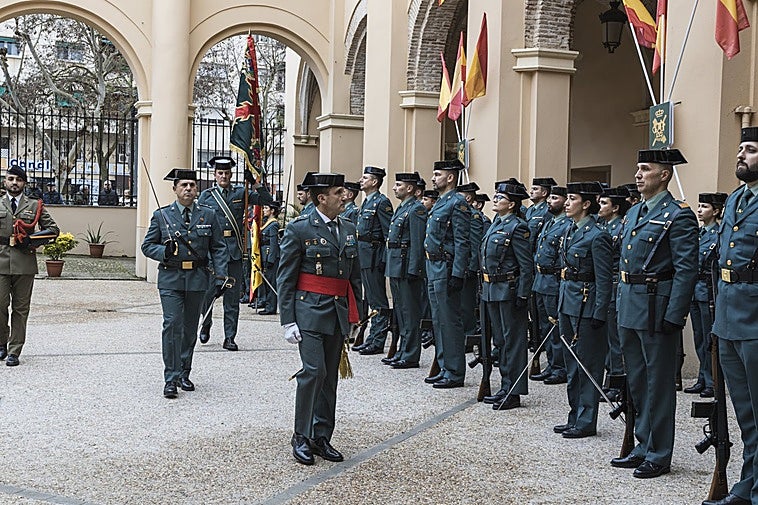 Despedida al general de la Guardia Civil en Badajoz
