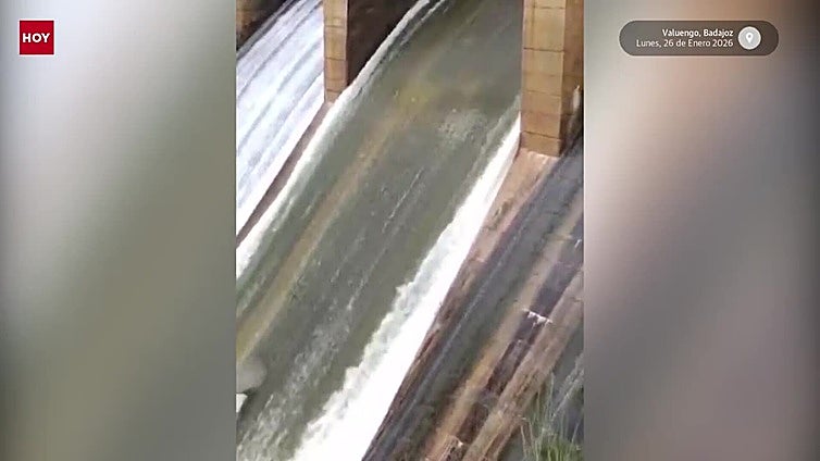 Las presas de Valuengo y Piedra Aguda, algunas que empiezan a soltar agua en Extremadura