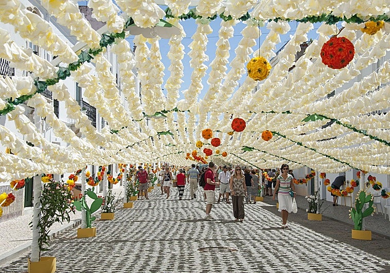 Campomayor empieza a trabajar en la Fiesta de las Flores de este año