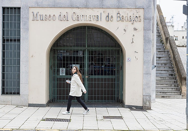 El Museo del Carnaval cumple dos años cerrado y sin fecha de apertura