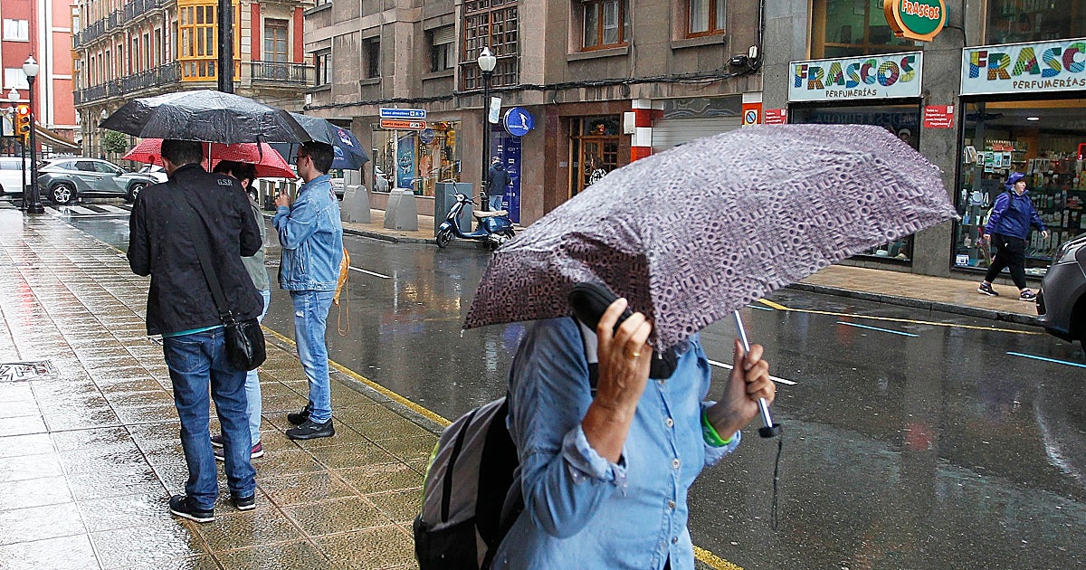 Reabierto el puente de la Autonomía en Badajoz tras estar cerrado toda la noche por la subida del Guadiana