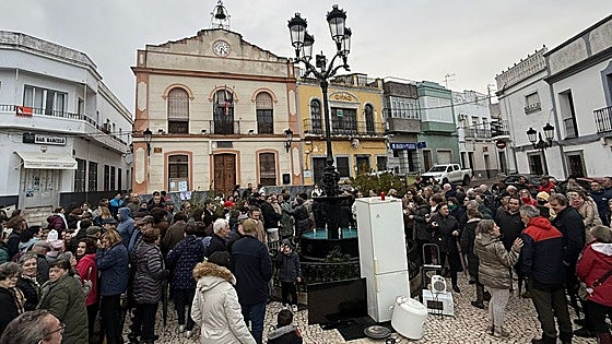 Salvatierra se harta de los cortes de luz y sale a la calle para exigir una solución definitiva y estable