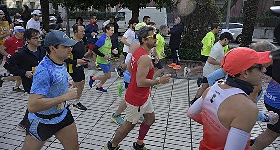 Más de 250 atletas corren en la Media Maratón Badajoz-Elvas