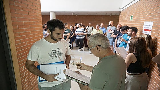 Educación se reunirá con los sindicatos para avanzar en la convocatoria de oposiciones de este año