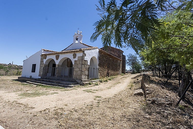 Parroquias y ermitas intentan proteger mejor su patrimonio ante los ladrones