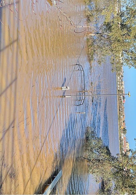 Badajoz abre parcialmente los paseos del río
