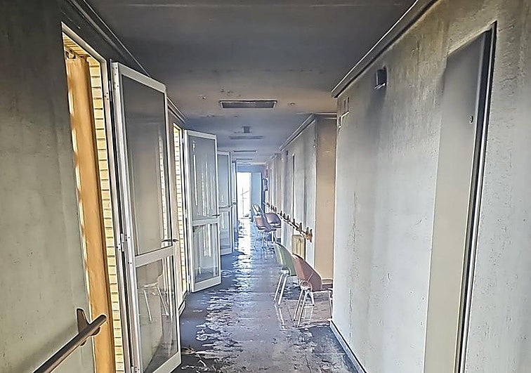 La residencia Virgen de la Soledad de Badajoz acoge a 18 usuarios desalojados por el incendio de La Granadilla