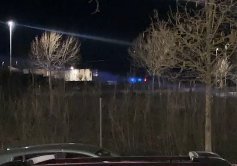 Detienen a dos hombres tras una llamativa persecución policial en la barriada cacereña Sierra de San Pedro