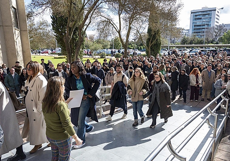 Dos estudiantes de la UEx logran las mejores notas en el MIR de Física: «No me extraña nada»