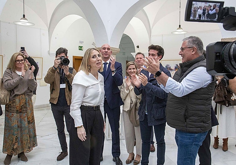 María Guardiola anuncia nuevas bajadas fiscales y una ley de apoyo a las familias