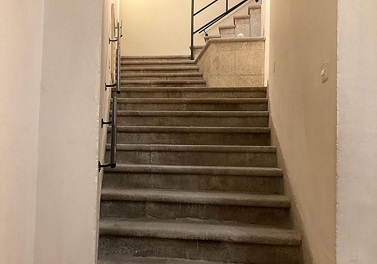 Quejas por los 33 escalones para ver los Rostros del Turuñuelo en el Arqueológico de Badajoz