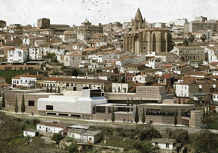 Tres empresas optan a construir en Cáceres el museo de música y cerámica del Madruelo