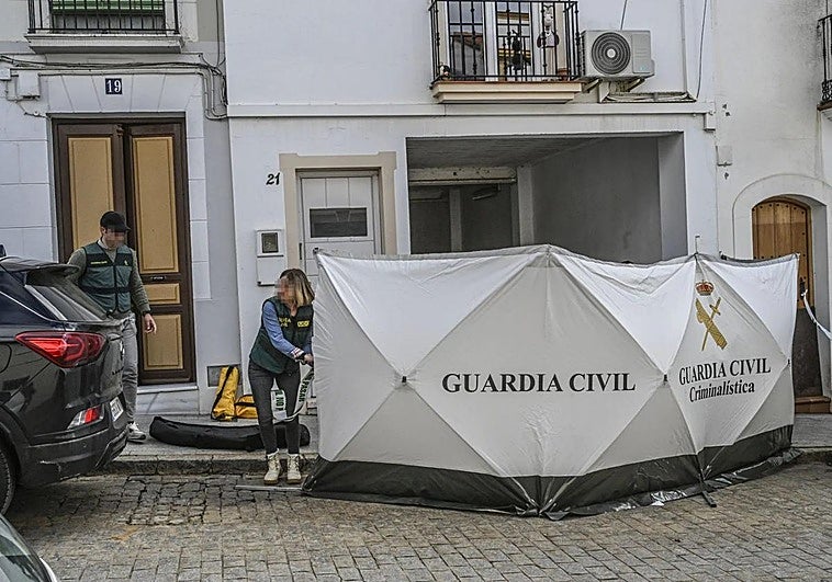 La UCO regresa a Hornachos y los hijos de Francisca Cadenas creen que «en días o semanas se va a resolver» el caso