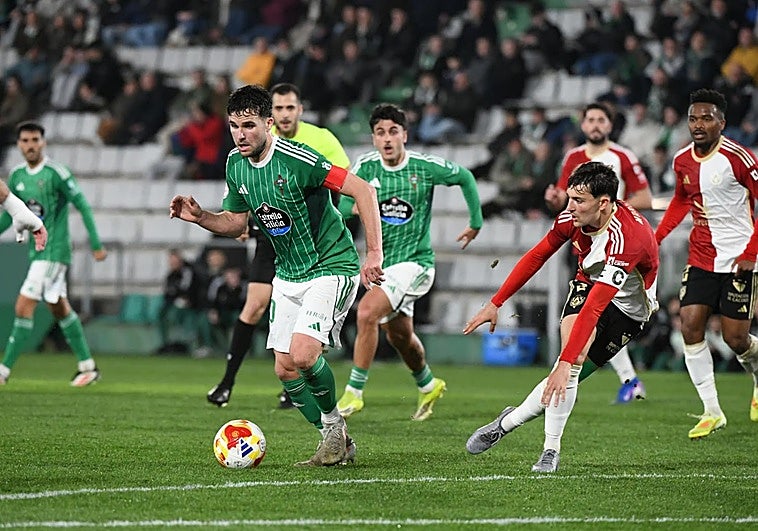 Un Cacereño inferior paga caro su mal inicio de partido