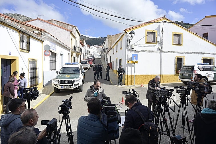 Máxima expectación mediática después de 3.200 días sin noticias