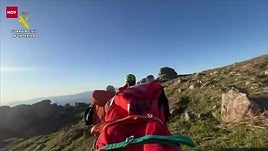 Rescatado un parapentista tras sufrir una caída en un paraje de Cabezabellosa