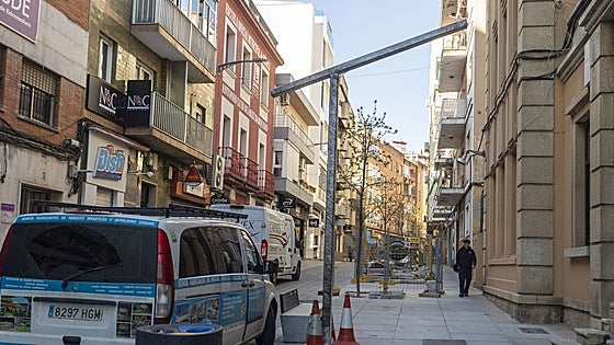 La cacereña calle Gómez Becerra estrenará su refugio climático a finales de mes