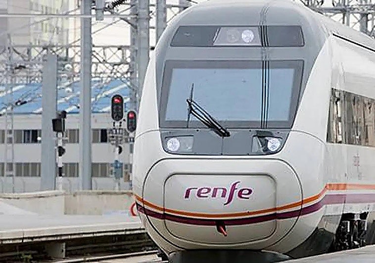 Retraso en dos trenes extremeños por el hallazgo de un cadáver junto a la vía en Oropesa