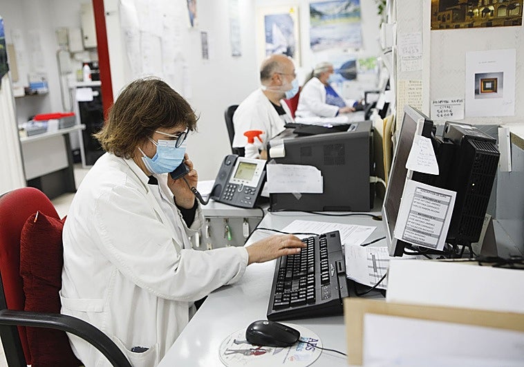 Los extremeños están entre los que más acuden del país al médico de familia