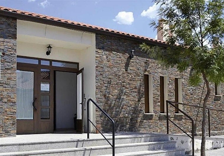 La antigua residencia de Aldeacentenera se convertirá en un albergue