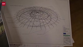 Cúpula del Turuñuelo: dos campos de fútbol de terreno con 32 patas de acero