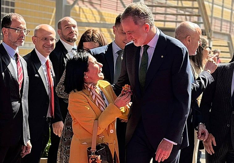 El icono de Extremadura que ha llamado la atención del rey Felipe VI en Barcelona: «Fue emocionante»