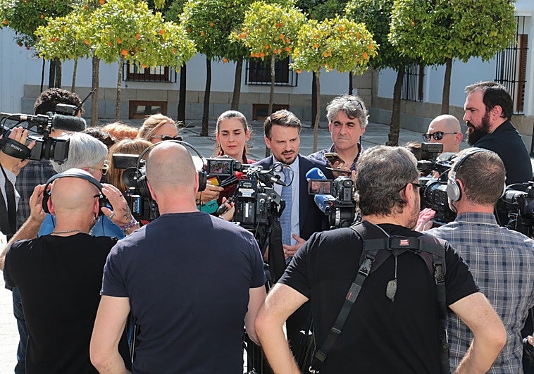 PP y Vox, muy cerca de cerrar un programa de gobierno para un ejecutivo de coalición