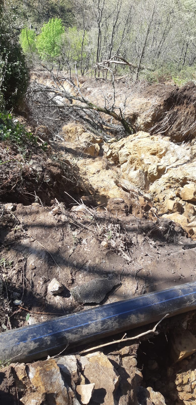 Fotos | Así está la garganta de Cuartos tras el desprendimiento