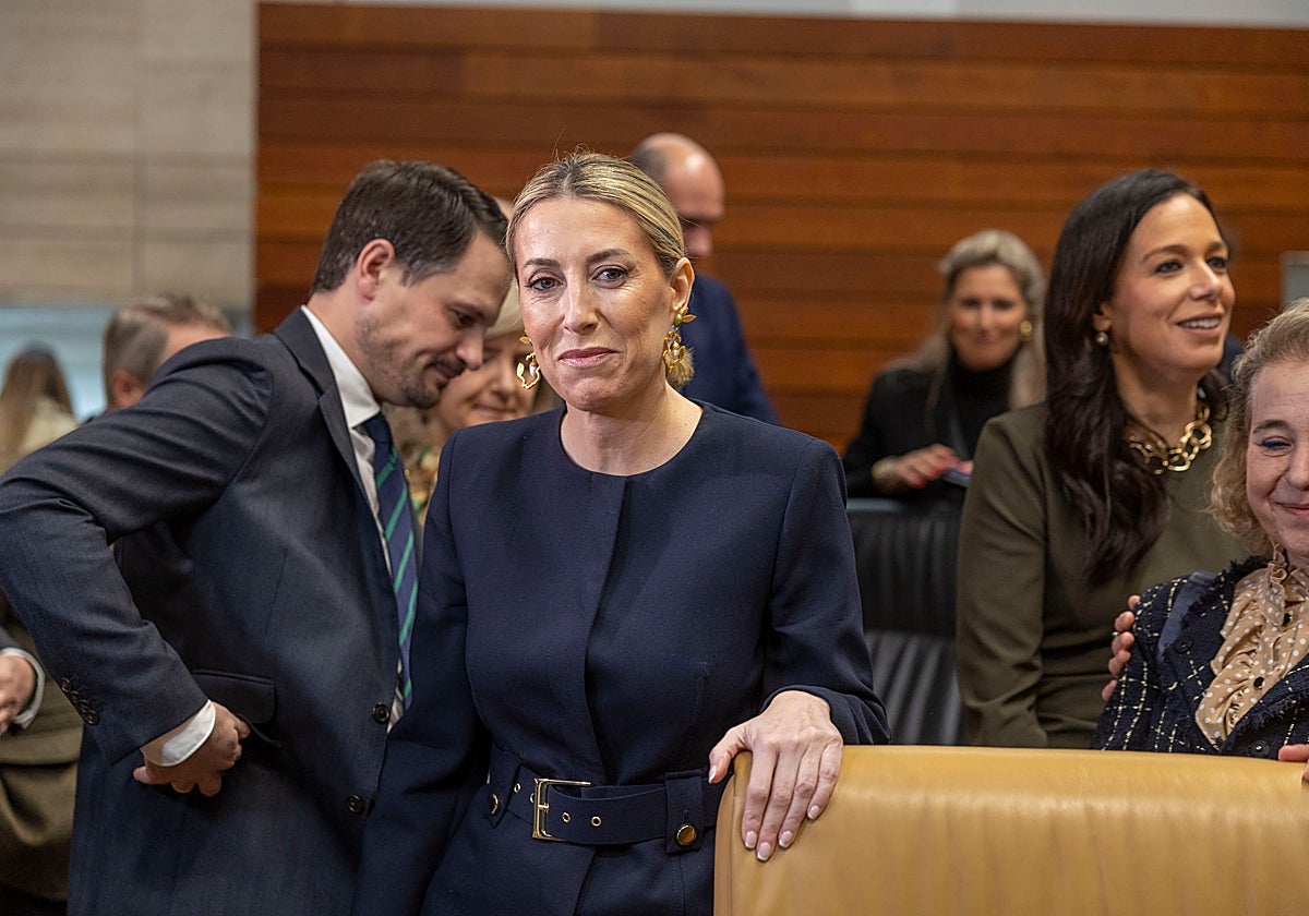 PP y Vox llegan a la fecha fijada por Feijóo del 1 de abril sin