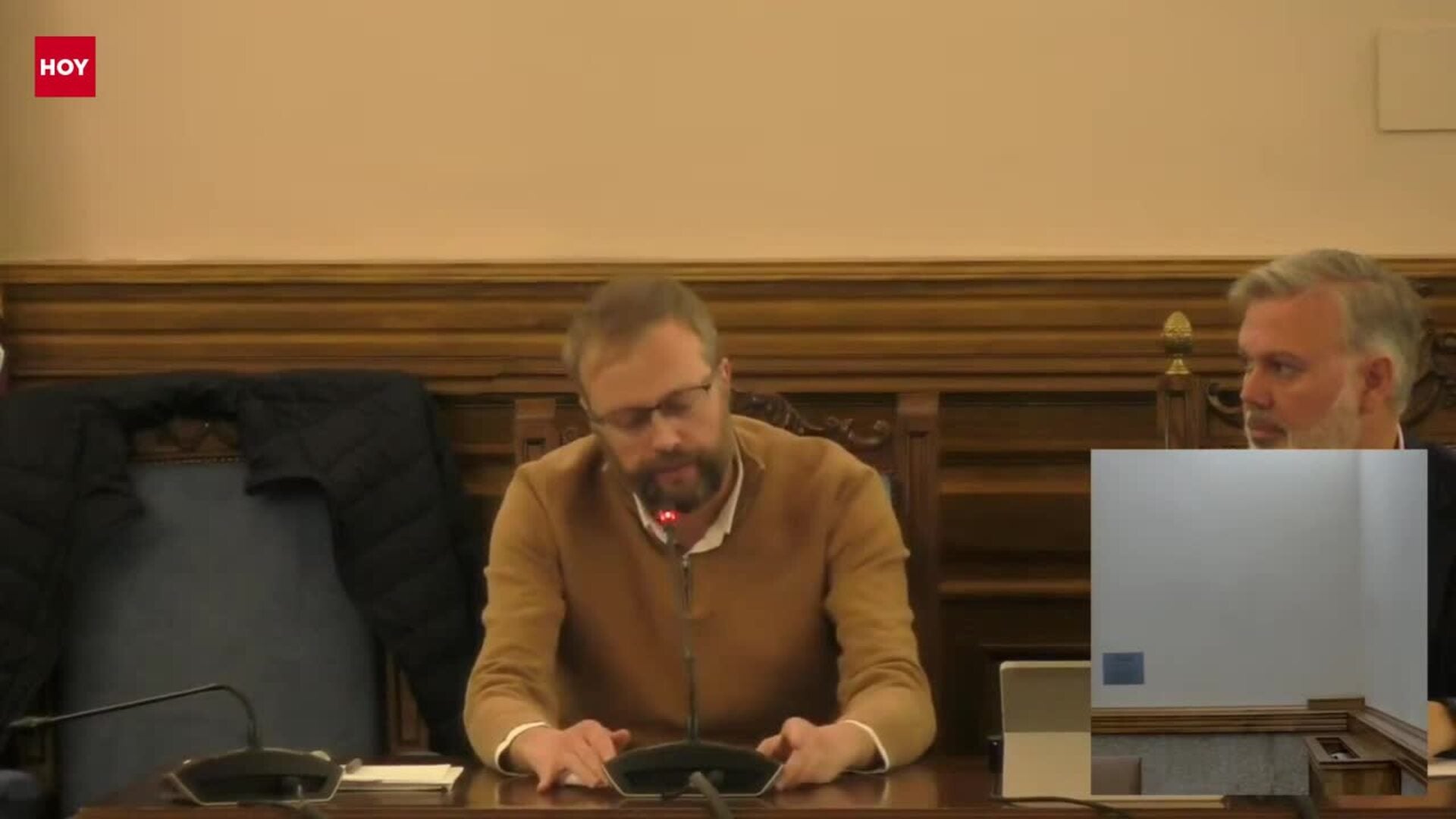 Roberto Iniesta ya es Hijo Predilecto de Plasencia tras el acuerdo unánime del pleno