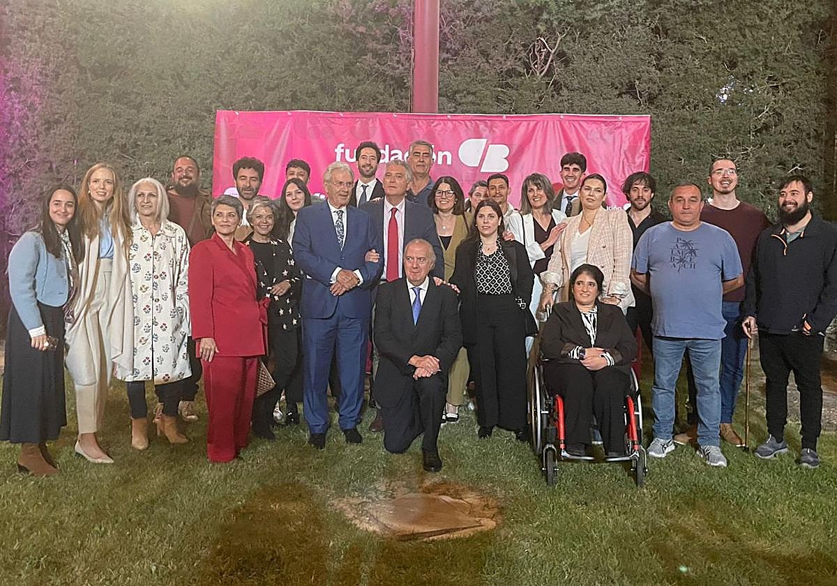 La emperatriz regresa a Badajoz entre bonsáis, circo y solidaridad