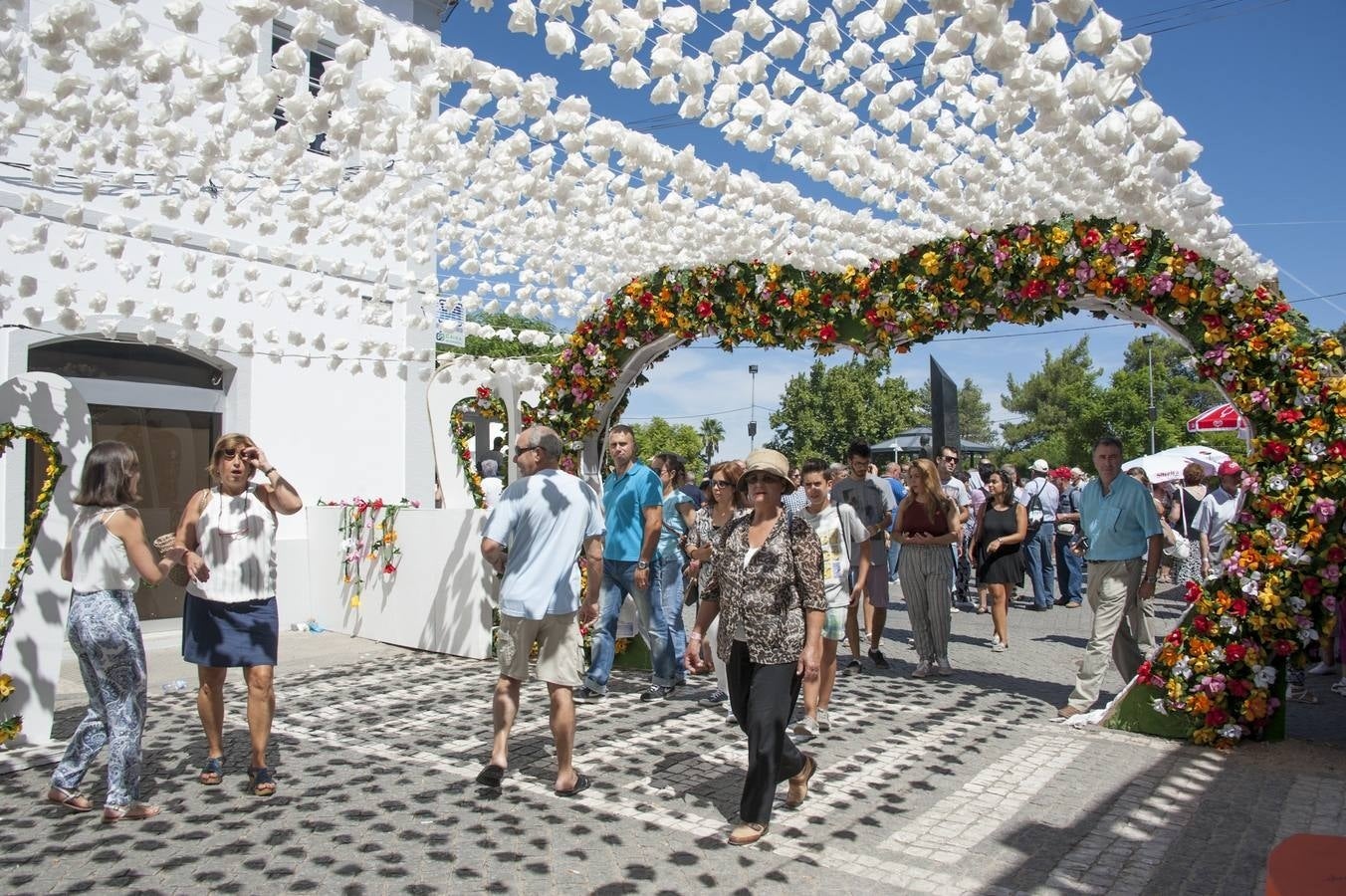 La asociación encargada de la Fiesta de las Flores de Campomayor