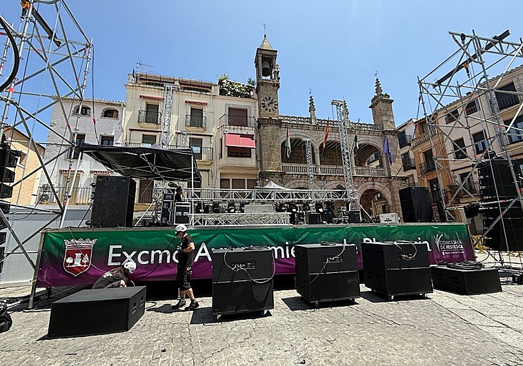 Plasencia desplegará doce escenarios acústicos por toda la ciudad en el festival de homenaje a Robe