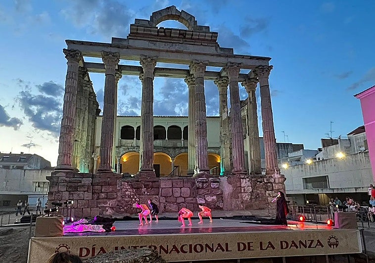 Aplazadas las actuaciones del Día de la Danza por la previsión de lluvia en Mérida