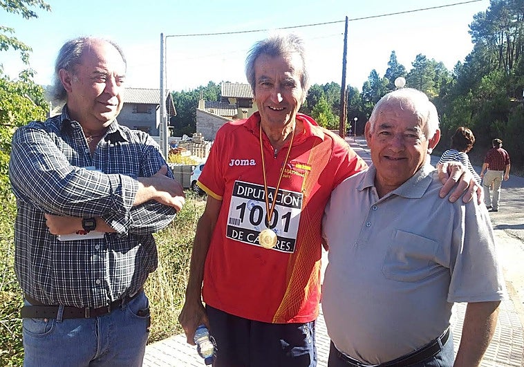Casares de Hurdes rinde homenaje a Diego Bardón, «el último rebelde de la cultura»