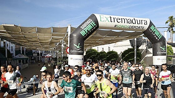 Juan Díaz Suárez reina en el Cross de la Trashumancia, que reunió a cerca de 300 corredores en Valverde de Leganés