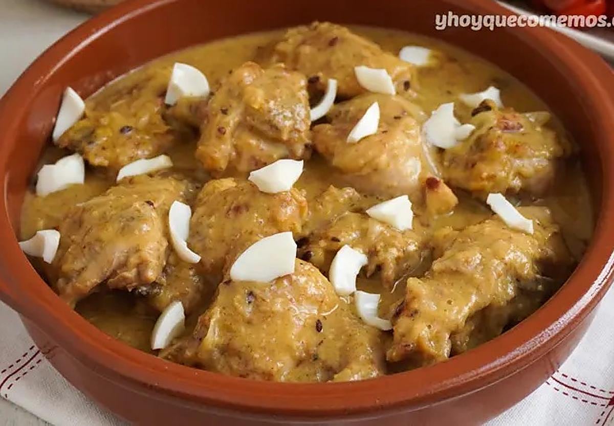 Pollo en pepitoria casero